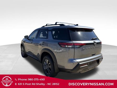 New 2026 Nissan Pathfinder SV FWD image 4