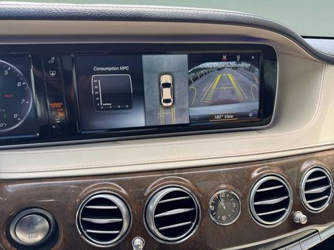 Used 2017 Mercedes-Benz S 550 Sedan image 14