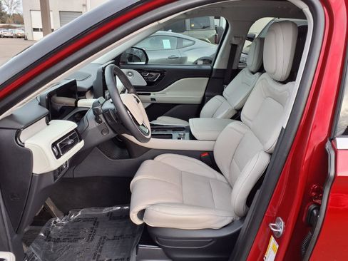 Used 2025 Lincoln Aviator Reserve w/ Equipment Group 201A image 13