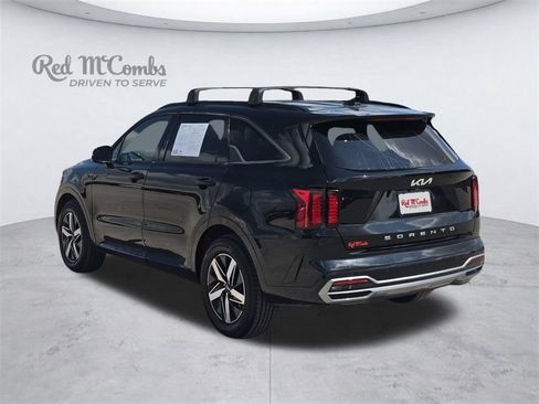 Used 2022 Kia Sorento S FWD image 4