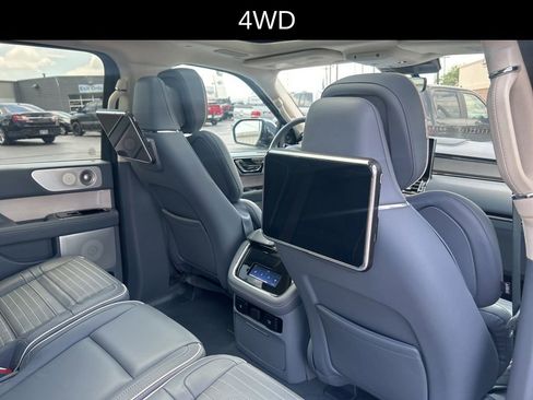 Used 2023 Lincoln Navigator L Black Label AWD/4WD image 28
