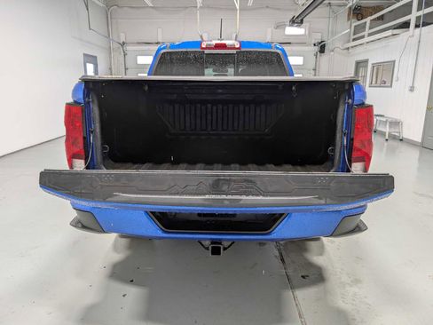 Used 2023 Chevrolet Colorado LT w/ LT Convenience Package AWD/4WD image 39