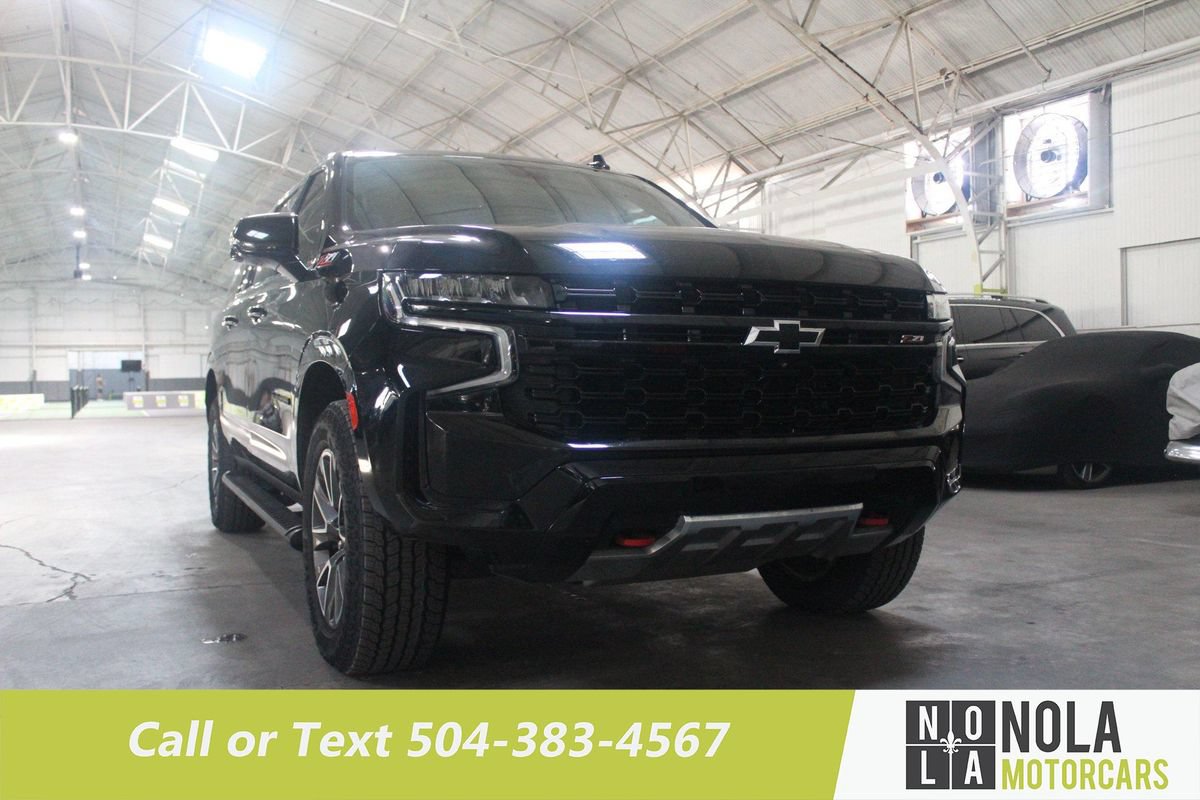 Used 2023 Chevrolet Suburban Z71 w/ Luxury Package AWD/4WD image 7