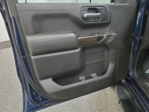 Used 2020 Chevrolet Silverado 1500 LT w/ All-Star Edition image 16