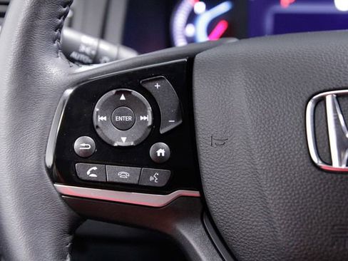 Certified 2022 Honda Pilot Touring image 31