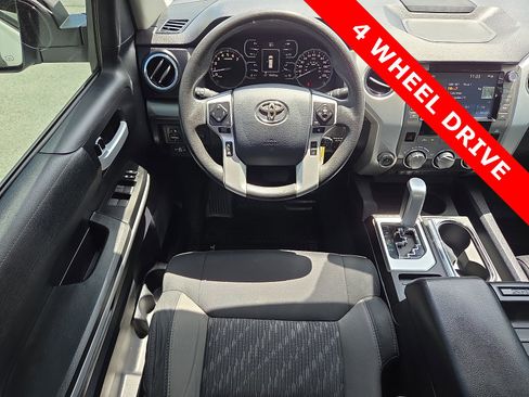 Used 2020 Toyota Tundra SR5 w/ SR5 Upgrade Package AWD/4WD image 11