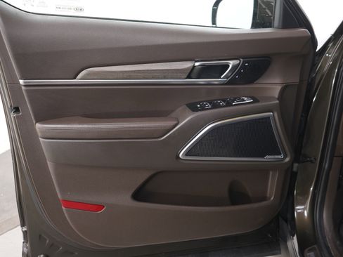 Used 2020 Kia Telluride SX w/ Towing Package AWD/4WD image 25