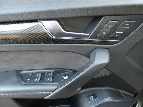 Used 2019 Audi SQ5 Premium Plus w/ Premium Plus Package image 67