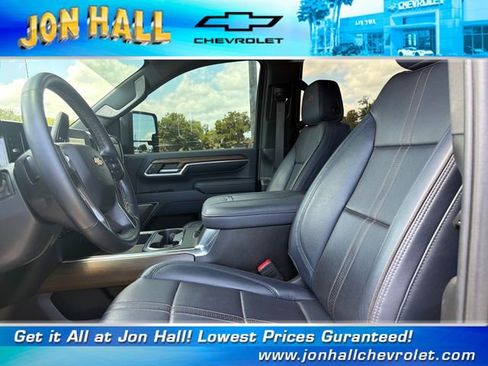 Used 2025 Chevrolet Silverado 2500 High Country w/ High Country Premium Package AWD/4WD image 21