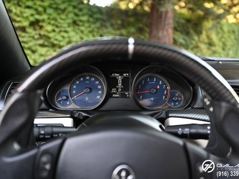 Used 2016 Maserati GranTurismo Sport image 33