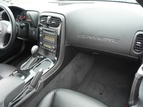 Used 2008 Chevrolet Corvette Coupe RWD image 24