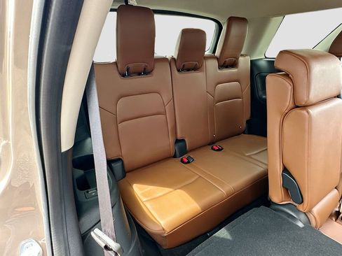 Used 2024 Nissan Pathfinder Platinum w/ Cargo Package AWD/4WD image 29