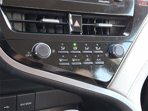 Certified 2021 Toyota Camry LE image 15