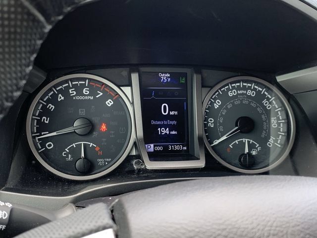 Certified 2022 Toyota Tacoma SR5 AWD/4WD image 20