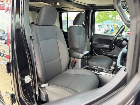 Used 2022 Jeep Wrangler Unlimited Sport AWD/4WD image 33