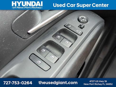 Certified 2024 Hyundai Tucson SE FWD image 23