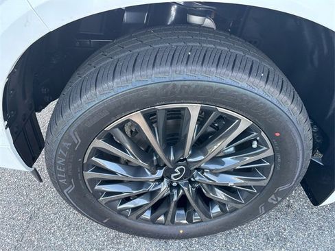 New 2026 INFINITI QX80 Autograph image 10