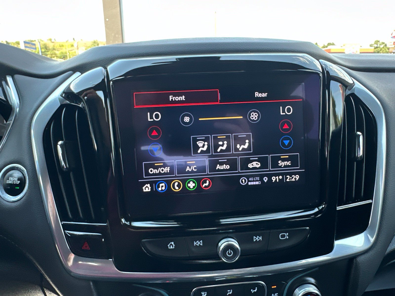 Used 2023 Chevrolet Traverse LT AWD/4WD image 54