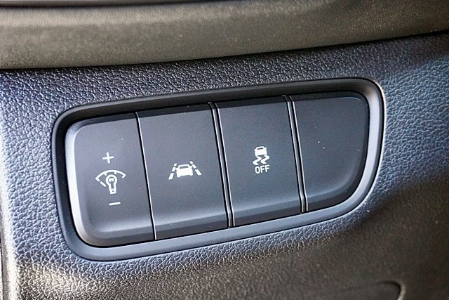 Used 2020 Hyundai Santa Fe SE FWD image 33