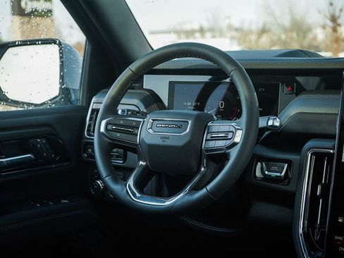 New 2026 GMC Yukon XL Denali w/ Sun & Power Step Package image 17