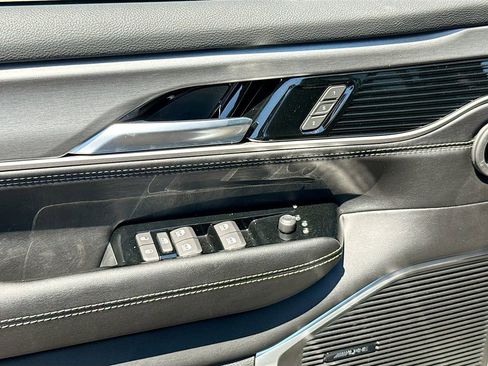 New 2026 Jeep Grand Wagoneer 2WD image 18