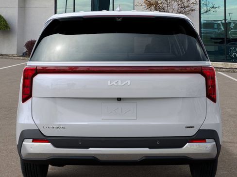New 2026 Kia Carnival EX image 13