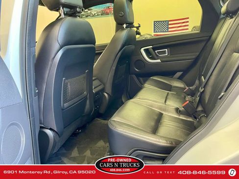 Used 2018 Land Rover Discovery Sport HSE AWD/4WD image 11