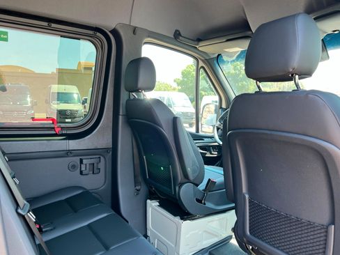 New 2026 Mercedes-Benz Sprinter 2500 image 21