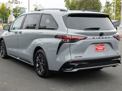 Certified 2026 Toyota Sienna XSE AWD/4WD image 7
