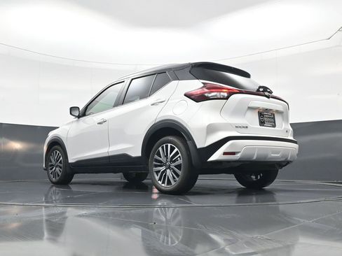 Used 2024 Nissan Kicks SV image 19
