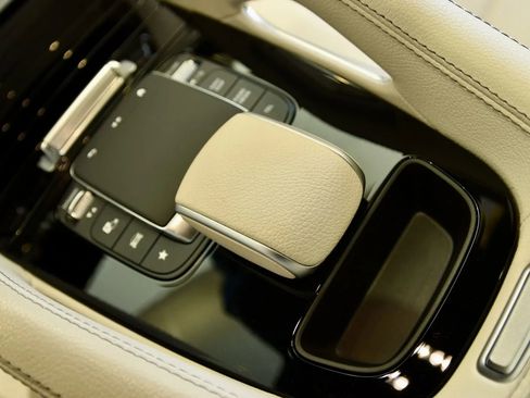 Used 2024 Mercedes-Benz GLE 350 4MATIC image 17