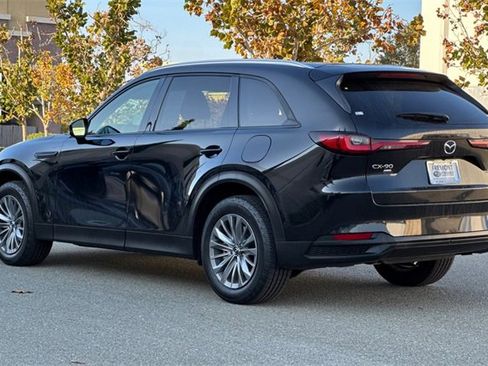 Used 2024 MAZDA CX-90 3.3 Turbo w/ Preferred Package image 6