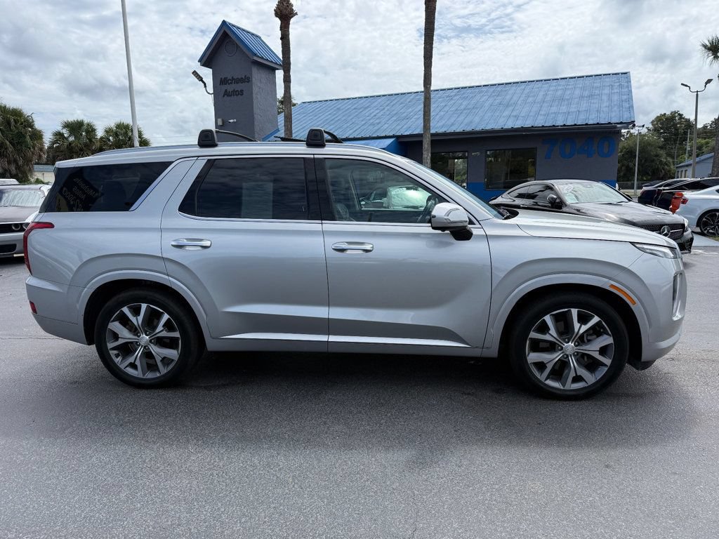 Used 2022 Hyundai Palisade Limited FWD image 4