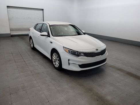 Used 2017 Kia Optima EX FWD image 13