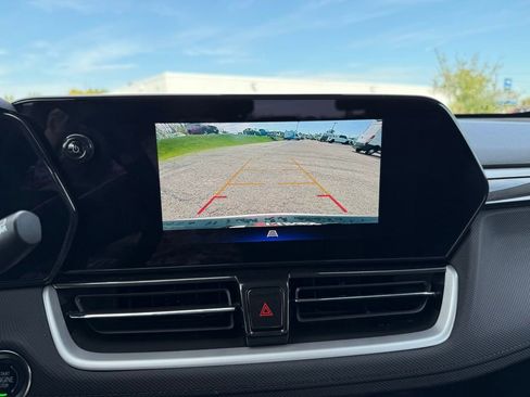 Used 2024 Chevrolet TrailBlazer LT w/ Driver Confidence Package image 48