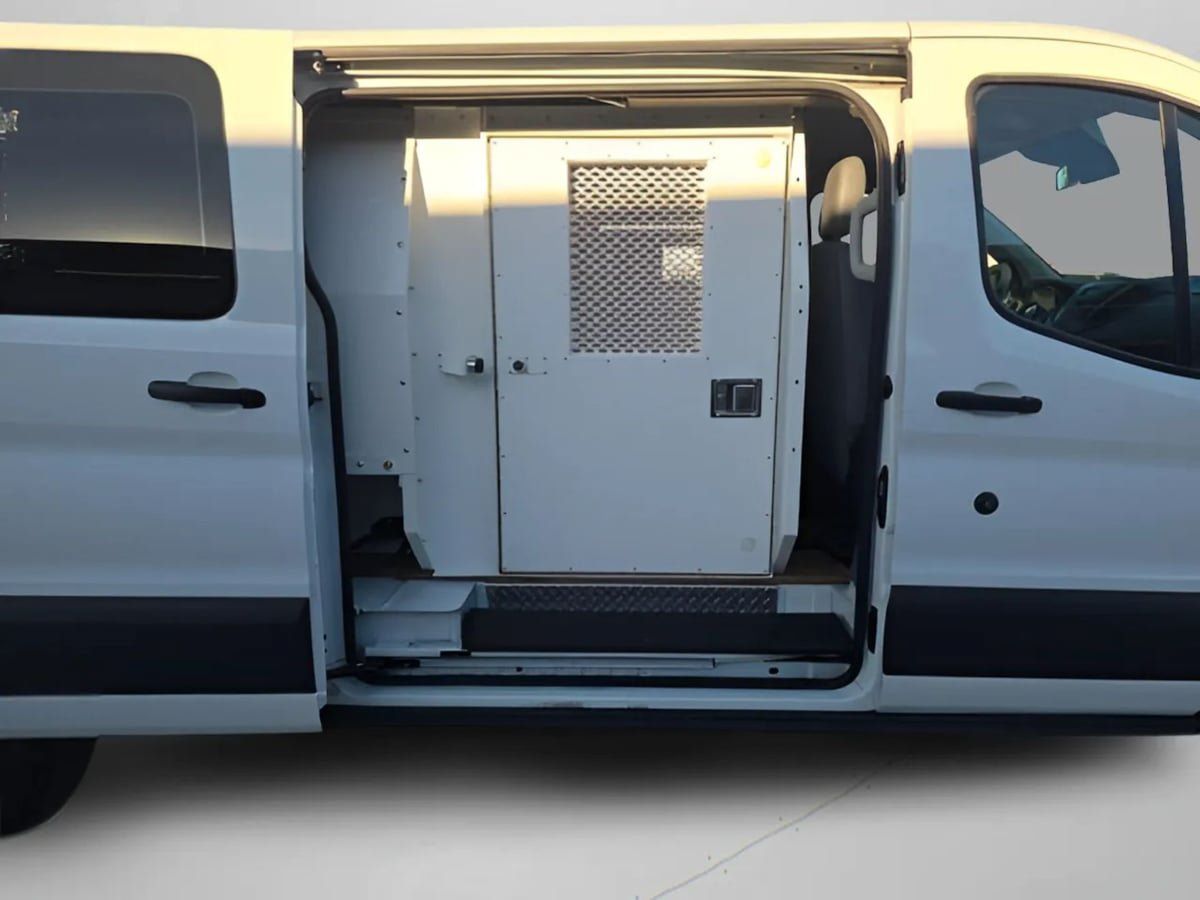 Used 2016 Ford Transit 350 148 Low Roof RWD image 39