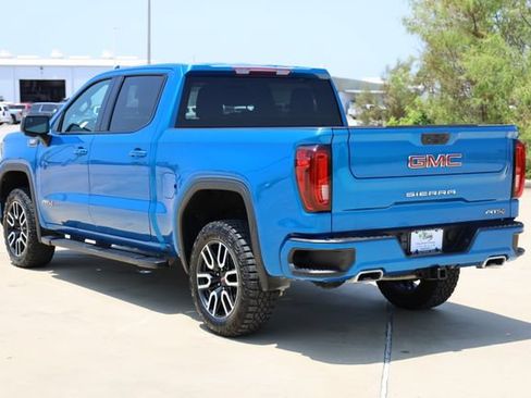 Used 2022 GMC Sierra 1500 AT4 AWD/4WD image 6