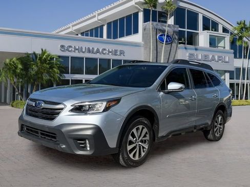 Used 2021 Subaru Outback Premium AWD/4WD image 3