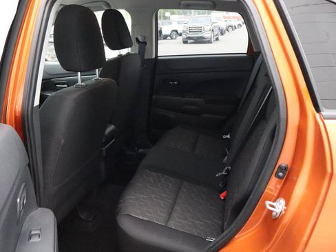 Used 2025 Mitsubishi Outlander Sport ES AWD/4WD image 5