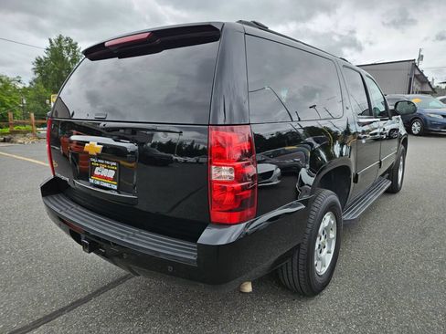 Used 2014 Chevrolet Suburban LT AWD/4WD image 4