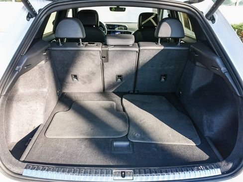 Used 2024 Audi Q3 2.0T Premium image 24