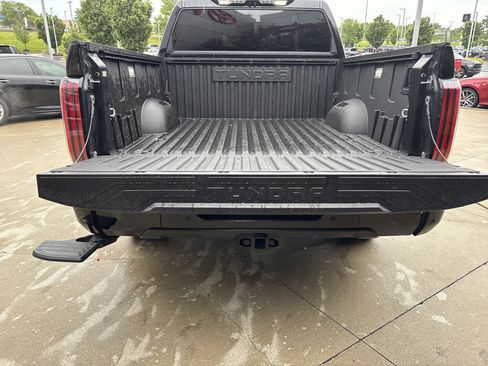 Used 2025 Toyota Tundra Platinum AWD/4WD image 31