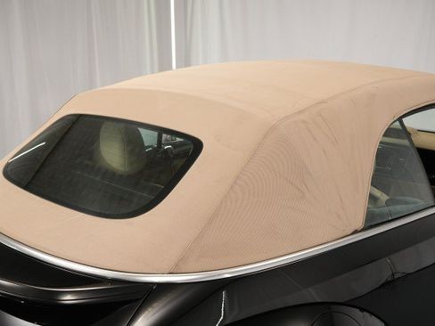 Used 2013 Volkswagen Beetle TDI FWD image 18