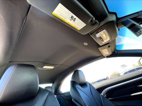 Used 2018 BMW 430i Convertible image 11