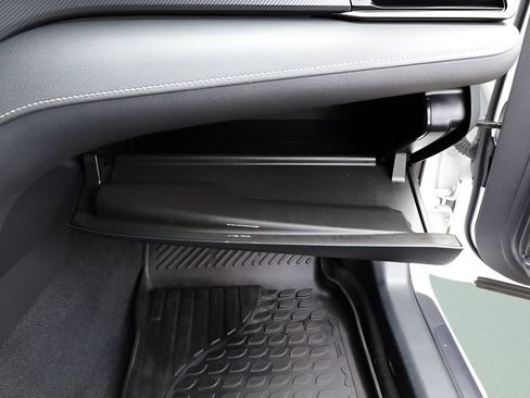 Certified 2023 Toyota Camry SE FWD image 39
