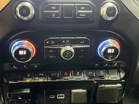 Used 2020 GMC Sierra 2500 SLT image 16