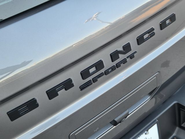 Used 2022 Ford Bronco Sport AWD/4WD image 9