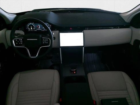 New 2025 Land Rover Discovery Sport S image 9