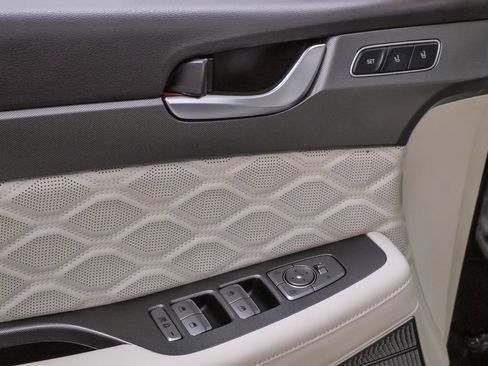 Used 2021 Hyundai Palisade Calligraphy image 29