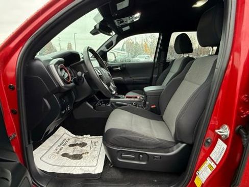 Used 2021 Toyota Tacoma 4x4 Double Cab image 15